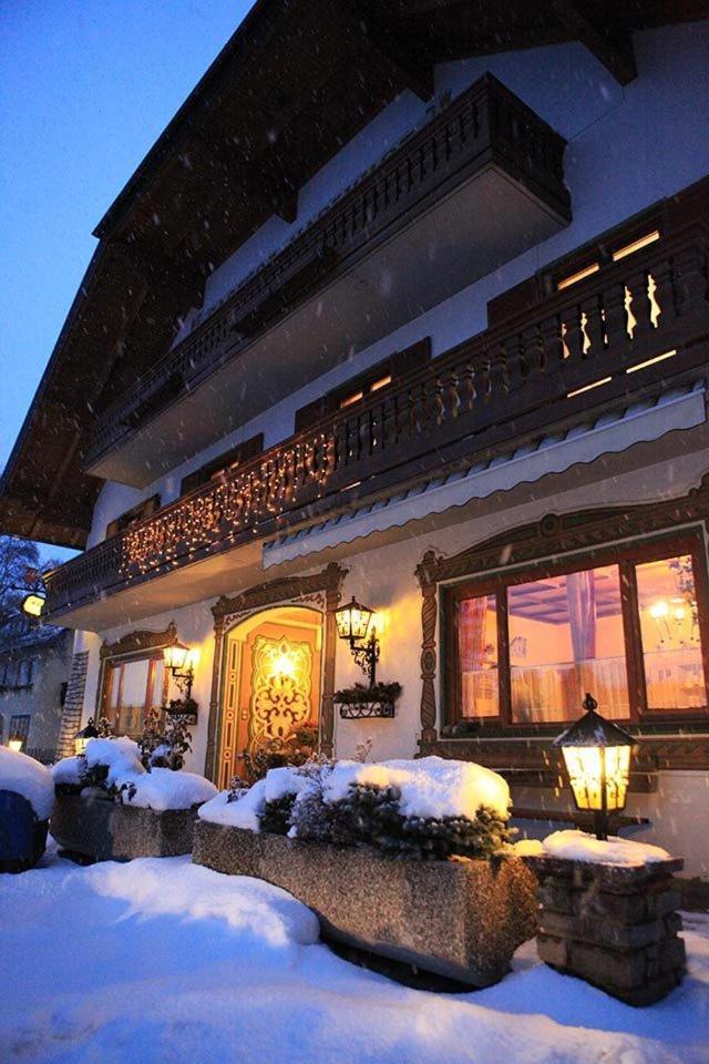 Gasthof Karlwirt Sankt Andrä im Lungau エクステリア 写真